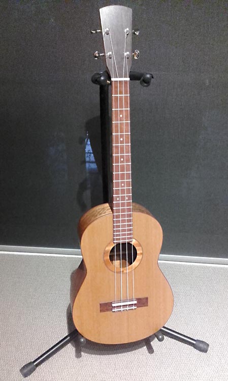 Baritone Uke.jpg