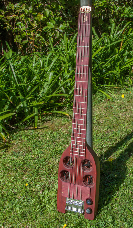 12 Headless Bass (10).jpg