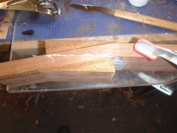 Scarf joint gluing 005 (Custom).JPG