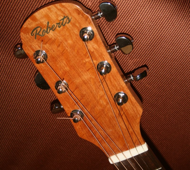 Roberts #16 Cuttaway Headstock detail.JPG