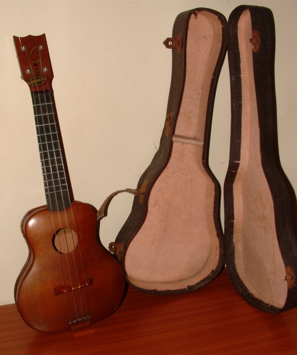 JMG Uke resize.jpg